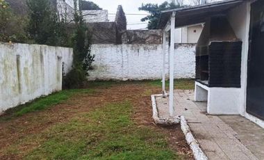 Casa en venta - 4 Dormitorios 4 Baños - Vicente López