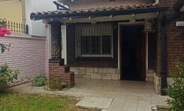 Casa en venta - 4 Dormitorios 4 Baños - Vicente López