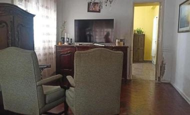 Casa en venta - 4 Dormitorios 4 Baños - Vicente López