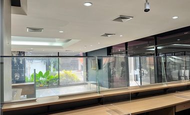 Alquiler de Local Comercial con Terraza para Restaurante o Comercio