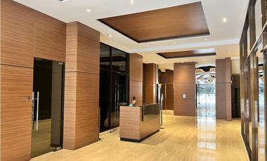 Alquiler de Local Comercial con Terraza para Restaurante o Comercio