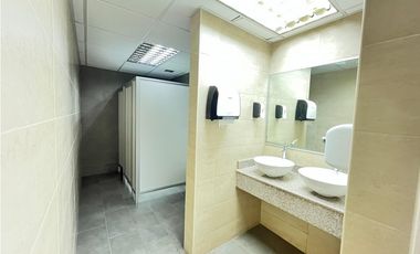 Alquiler de Local Comercial con Terraza para Restaurante o Comercio