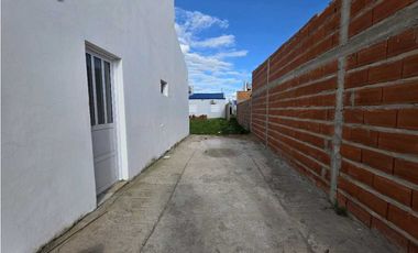 Vendo Casa Con Dos Dormitorios en Caseros, Entre Ríos.