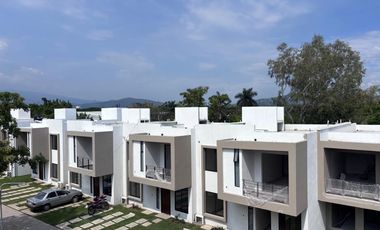 Estrene casa en condominio