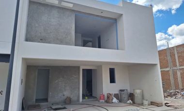 CASA EN PREVENTA PUEBLA ATRAS DE PLAZA SAN DIEGO