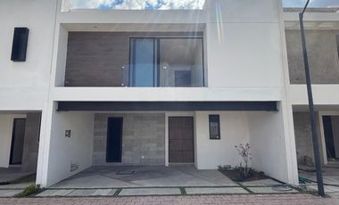 CASA EN PREVENTA PUEBLA ATRAS DE PLAZA SAN DIEGO