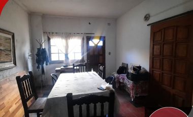 Casa en venta de 4 dormitorios c/ cochera en Otros Barrios