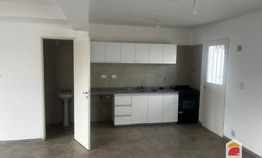 Dúplex en alquiler c/ cochera en Villa Allende