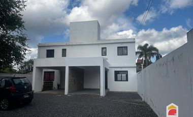 Dúplex en alquiler c/ cochera en Villa Allende