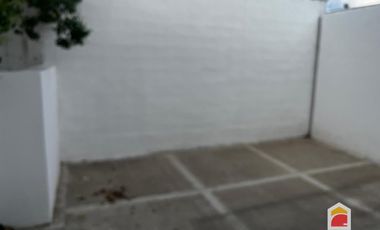 Dúplex en alquiler c/ cochera en Villa Allende