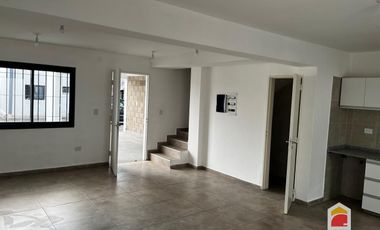 Dúplex en alquiler c/ cochera en Villa Allende