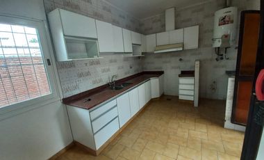 EUSKADI VENDE EXCELENTE DEPTO (PB) - BARRIO BOMBAL - USD 99.000