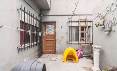 VENTA CASA 3 AMBIENTES EN LUIS GUILLÓN