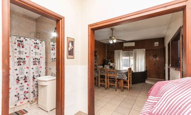 VENTA CASA 3 AMBIENTES EN LUIS GUILLÓN