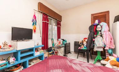 VENTA CASA 3 AMBIENTES EN LUIS GUILLÓN