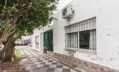 VENTA CASA 3 AMBIENTES EN LUIS GUILLÓN