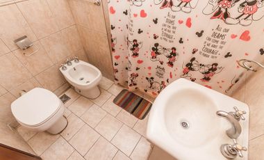 VENTA CASA 3 AMBIENTES EN LUIS GUILLÓN