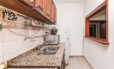 VENTA CASA 3 AMBIENTES EN LUIS GUILLÓN