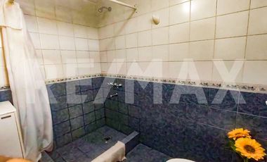 VENTA CASA 2 DORMITORIOS GENERAL FERNANDEZ ORO