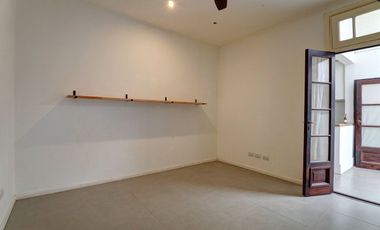 PH EN EXCELENTE ZONA DE CHACARITA - SIN EXPENSAS