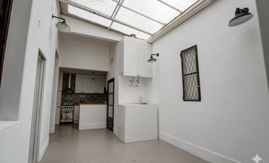 PH EN EXCELENTE ZONA DE CHACARITA - SIN EXPENSAS