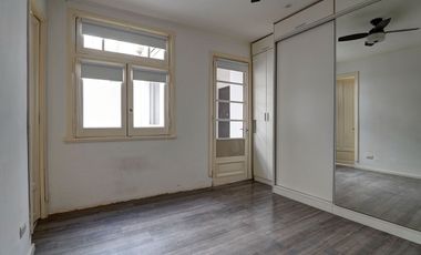 PH EN EXCELENTE ZONA DE CHACARITA - SIN EXPENSAS