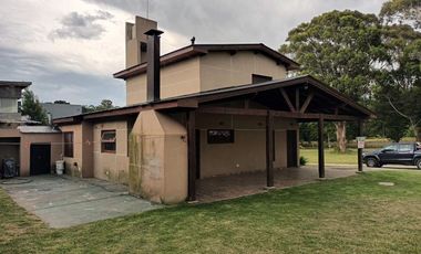 CASA 4 AMBIENTES EN LAS LOMAS MIRAMAR APTA CRÉDITO