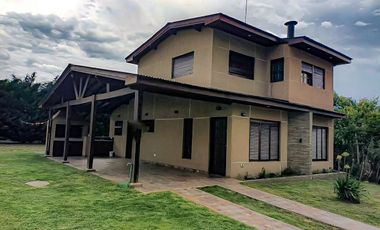 CASA 4 AMBIENTES EN LAS LOMAS MIRAMAR APTA CRÉDITO