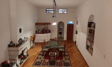 VENTA CASA DE 4 AMB | 3 COCHERAS | VILLA LUGANO