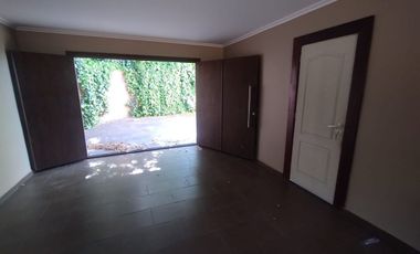 VENTA CASA CON PILETA CUBIERTA CLIM. + QUINCHO