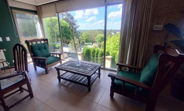 VENTA CASA CON PILETA CUBIERTA CLIM. + QUINCHO