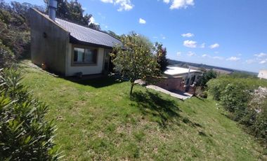 VENTA CASA CON PILETA CUBIERTA CLIM. + QUINCHO