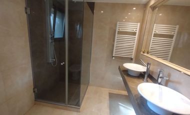 VENTA CASA CON PILETA CUBIERTA CLIM. + QUINCHO