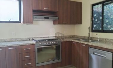 Casa en condominio en renta en San Jorge Pueblo Nuevo, Metepec, México