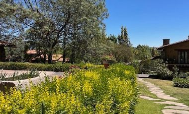 Cabaña  amueblada y decorada en Tapalpa Country Club, Tapalpa