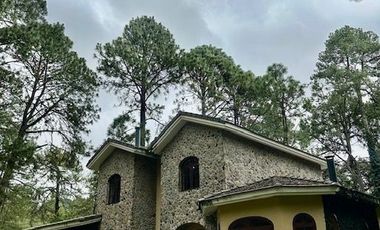 CASA  AMUEBLADA  EN TAPALPA ESTILO VICTORIANO EN HACIENDA SAN FRANCISCO