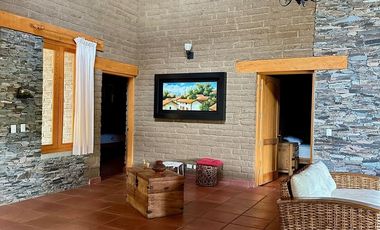 CABAÑA AMUEBLADA  EN LA TEJERIA TAPALPA TERRENO AMPLIO JARDIN