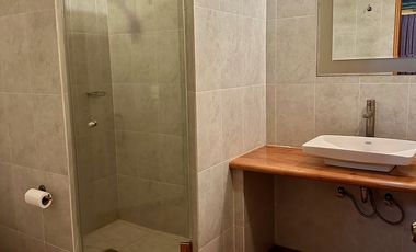 CABAÑA AMUEBLADA  EN LA TEJERIA TAPALPA TERRENO AMPLIO JARDIN