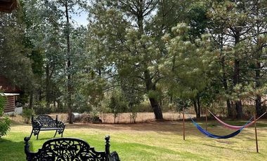 CABAÑA AMUEBLADA  EN LA TEJERIA TAPALPA TERRENO AMPLIO JARDIN