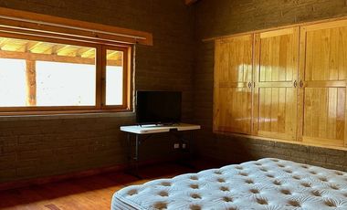 CABAÑA AMUEBLADA  EN LA TEJERIA TAPALPA TERRENO AMPLIO JARDIN