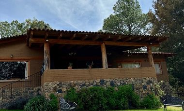 CABAÑA AMUEBLADA  EN LA TEJERIA TAPALPA TERRENO AMPLIO JARDIN