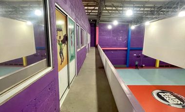Venta de bodega o nave industrial  (antes Pista de Patinaje)
