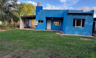 Casa en venta - 2 Dormitorios 1 Baño - Saladillo