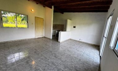 Casa en venta - 2 Dormitorios 1 Baño - Saladillo