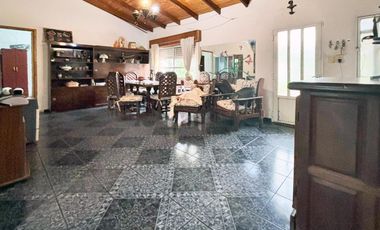 VENTA - Casa 4 dormitorios - Ibarlucea. APTA CRÉDITO.