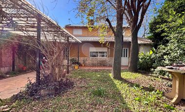 VENTA - Casa 4 dormitorios - Ibarlucea. APTA CRÉDITO.