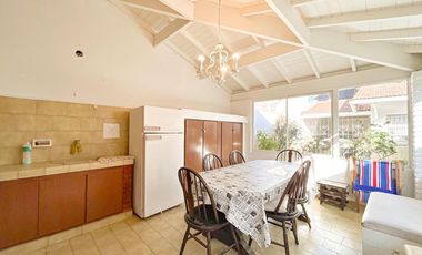 Casa en venta - 4 Dormitorios 2 Baños - Mar del Plata