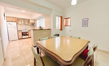 Casa en venta - 4 Dormitorios 2 Baños - Mar del Plata