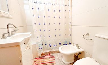 Casa en venta - 4 Dormitorios 2 Baños - Mar del Plata