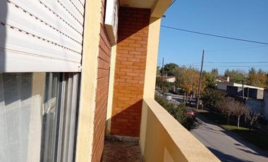 Departamento en venta - 2 Dormitorios 1 Baño - Lobos